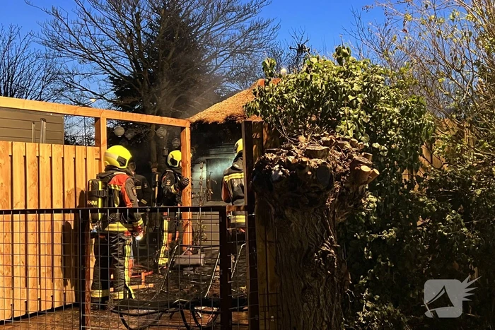 Schuur verwoest door uitslaande brand