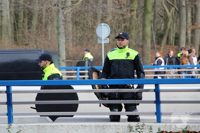 ME veegt A12 met actievoerders leeg