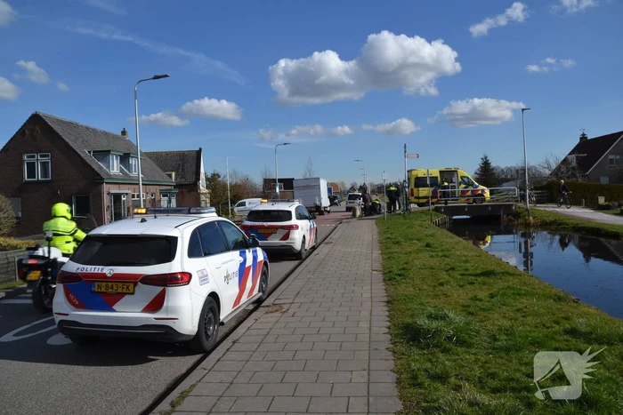 Fietser geschept door bestelbus