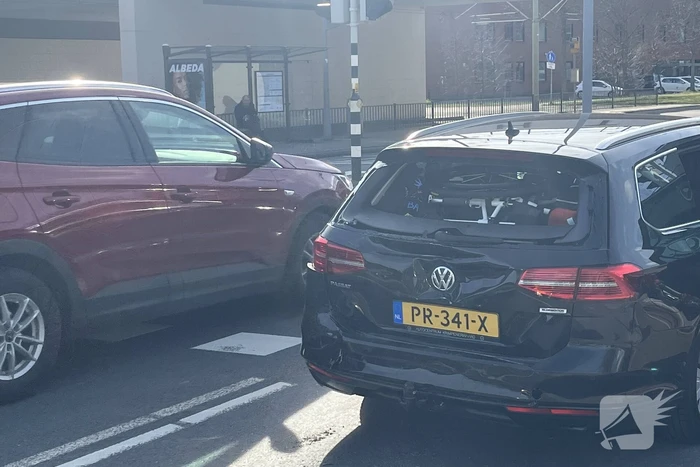 Aanrijding tussen twee personenauto's
