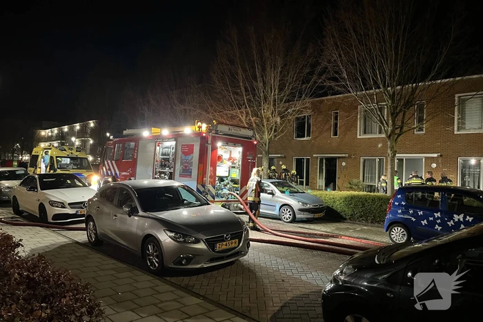 Traumahelikopter ingezet bij brand in woning