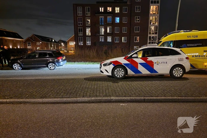 Vrouw op fiets aangereden door automobilist