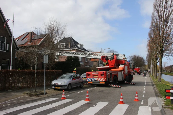 Dakdeel laat los door harde wind