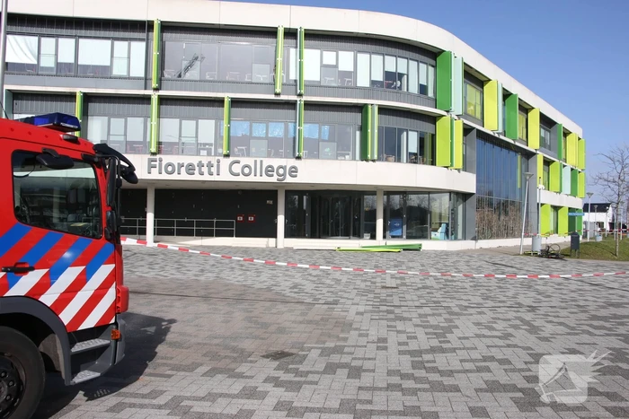 Schoolplein Fioretti College afgesloten na stormschade