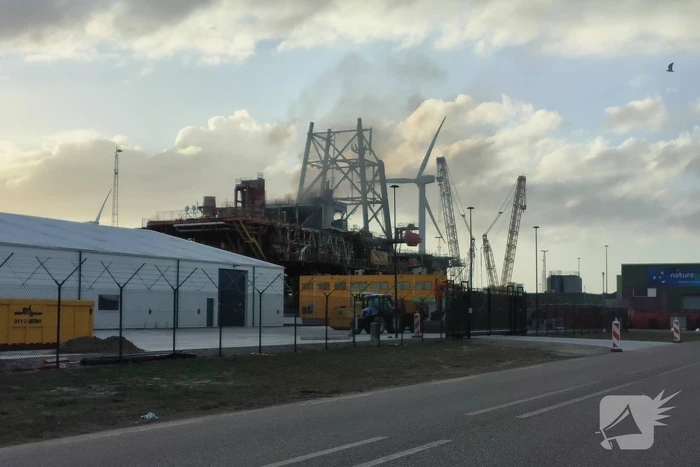 Flinke brand op offshore platform