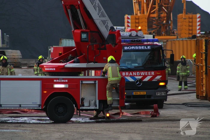 Flinke brand op offshore platform