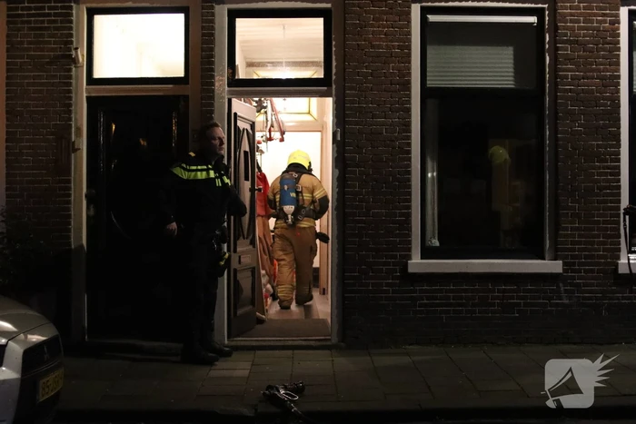 Brand in schoorsteen van woning