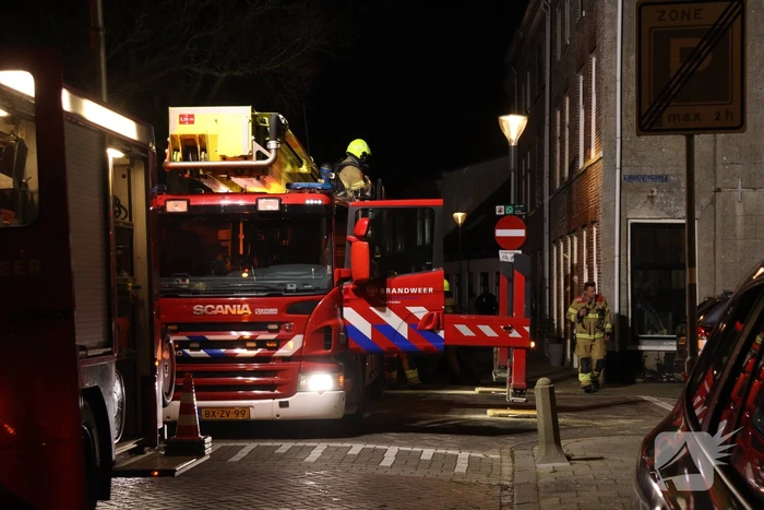 Brand in schoorsteen van woning