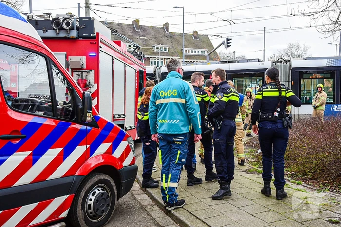 Gewonden en schade na aanrijding met tram