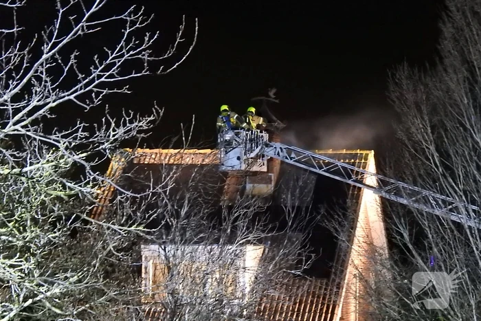 Flinke brand in schoorsteen van woning