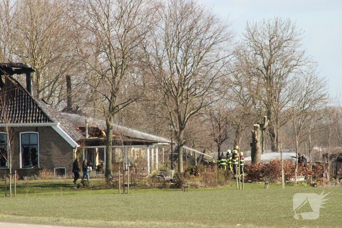 Brandweer nu echt klaar met nablussen
