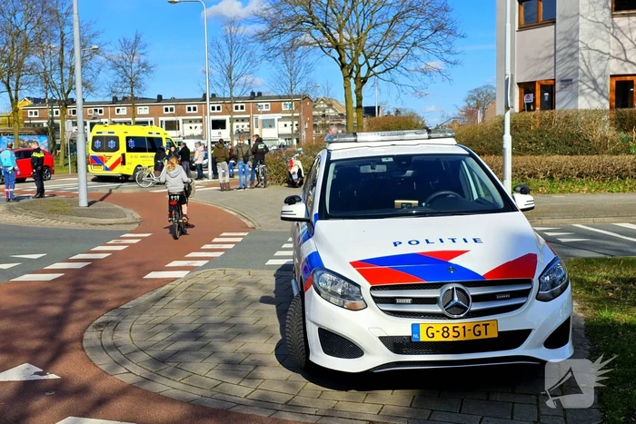 E-bike aangereden op rotonde door automobilist