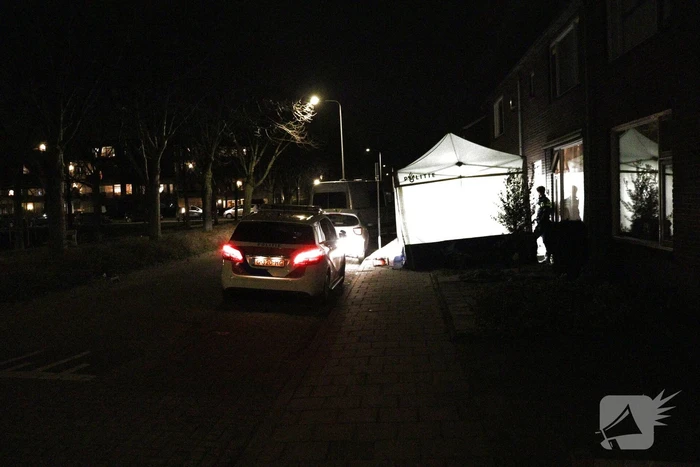 Mogelijk overleden persoon aangetroffen in woning