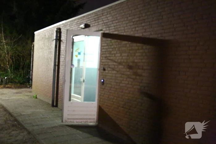 Brandweer assisteert nadat stroom uitvalt bij stemlocatie