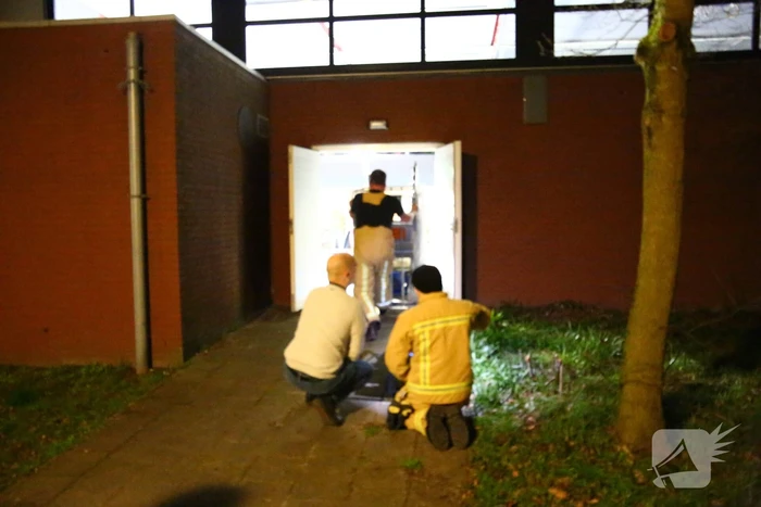 Brandweer assisteert nadat stroom uitvalt bij stemlocatie