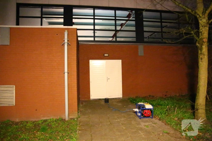 Brandweer assisteert nadat stroom uitvalt bij stemlocatie