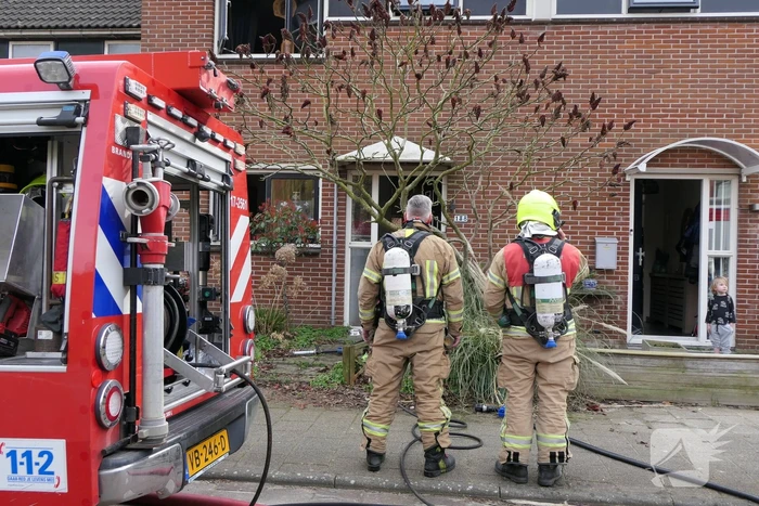 Flinke rookontwikkeling bij brand in woning
