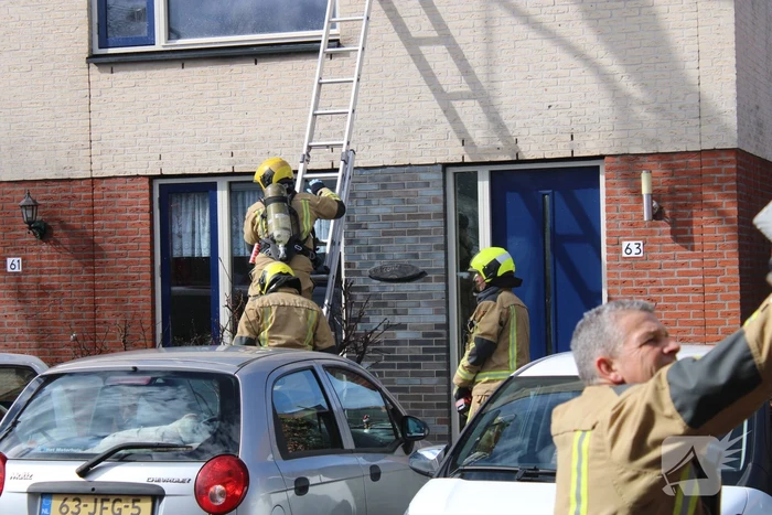 Lastig te bereiken brand in woning