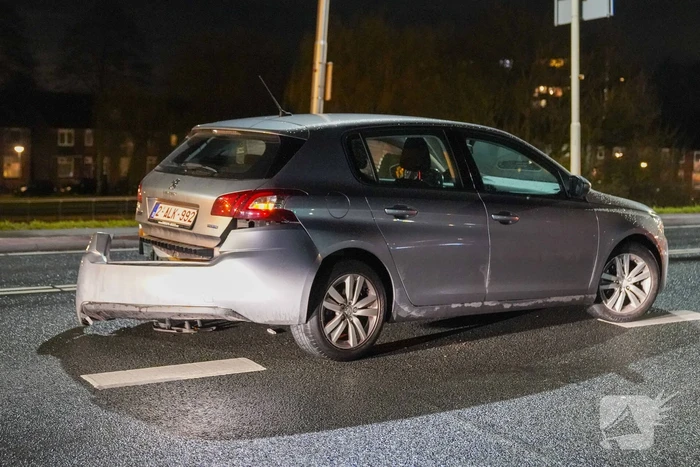 Aanhouding en schade bij kop-staart botsing