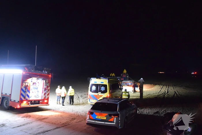 Vermist meisje overleden na redding uit zee na grote zoekactie