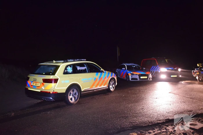 Vermist meisje overleden na redding uit zee na grote zoekactie