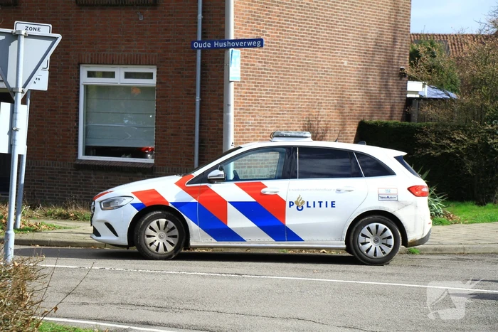 Fietser gewond na harde val op rotonde
