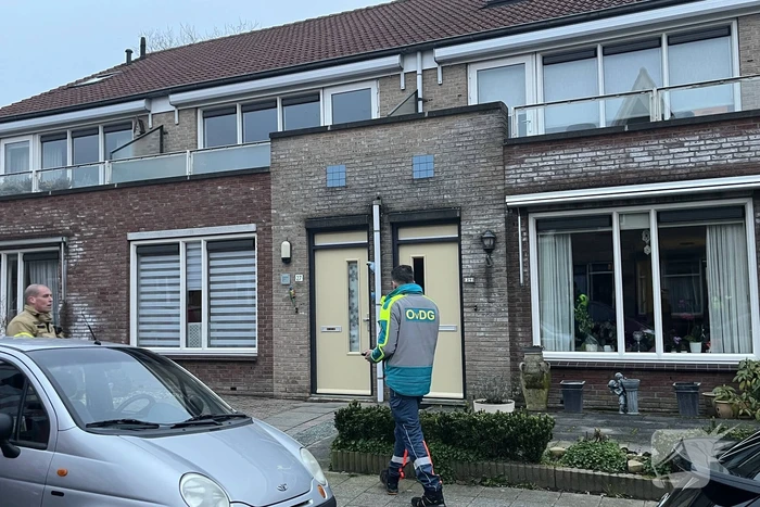 Persoon gewond bij flinke woningbrand