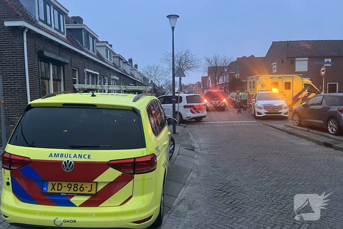 Persoon gewond bij flinke woningbrand