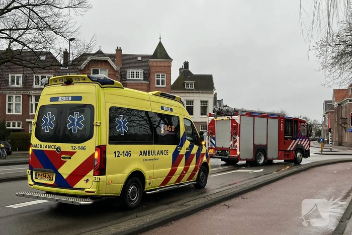 Scooterrijder gewond bij botsing met automobilist