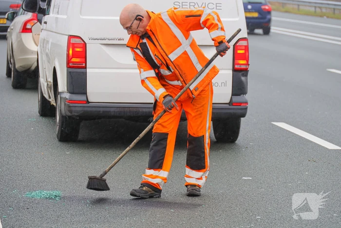 Bestelbus 180 graden gedraaid bij botsing