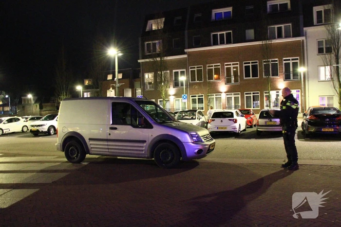 Brand in bestelbus snel geblust