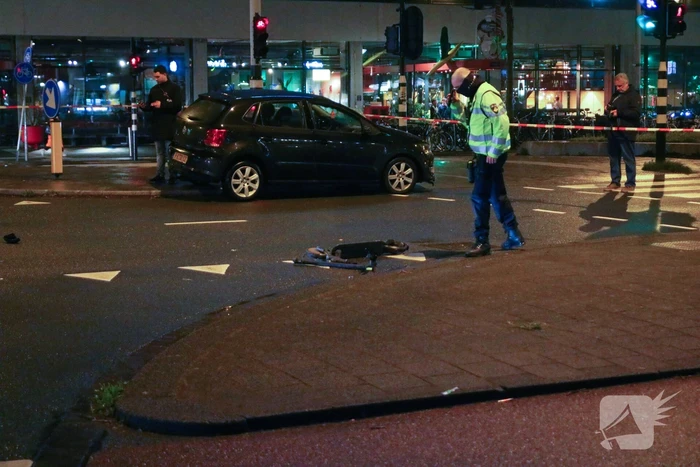 Persoon gewond na harde botsing met auto