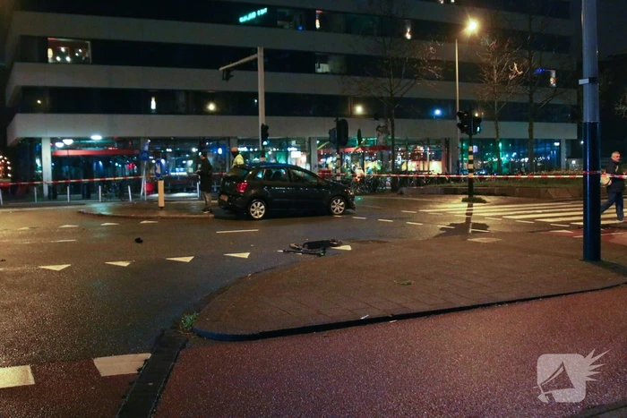 Persoon gewond na harde botsing met auto