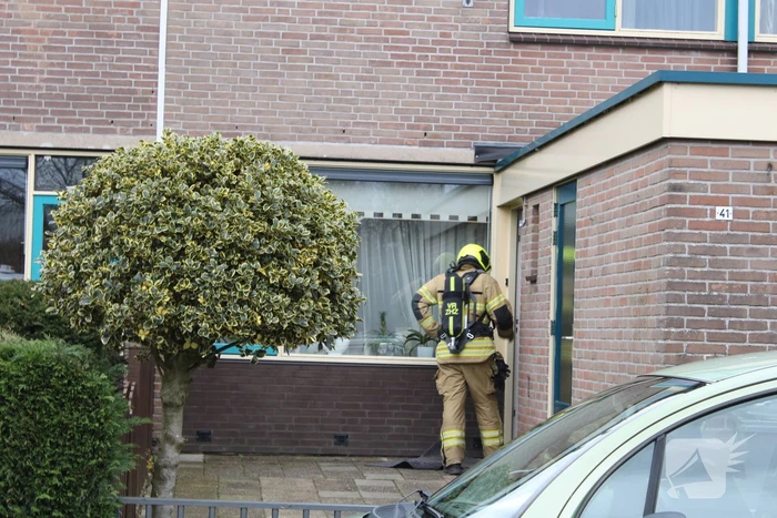 Brandweer verricht onderzoek wegens gaslucht