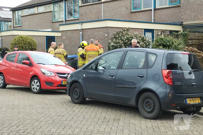 Brandweer verricht onderzoek wegens gaslucht