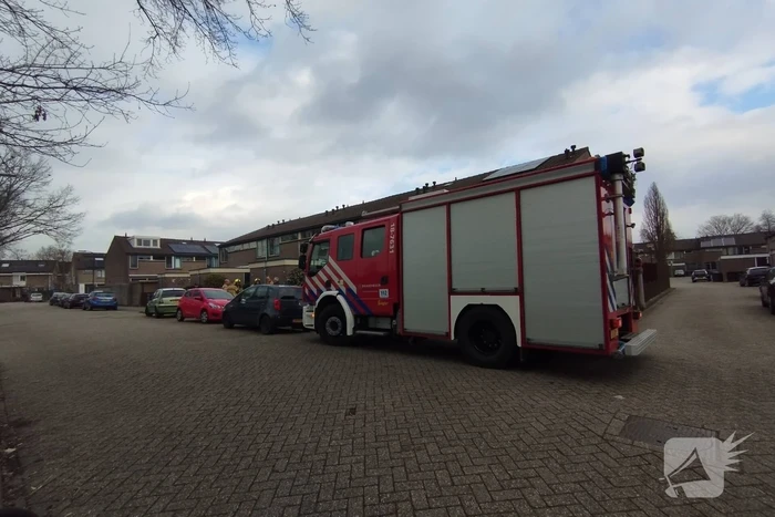 Brandweer verricht onderzoek wegens gaslucht