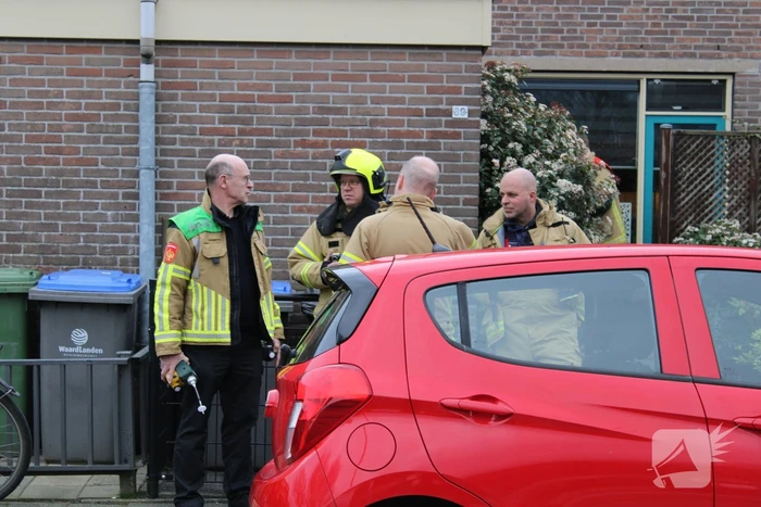 Brandweer verricht onderzoek wegens gaslucht