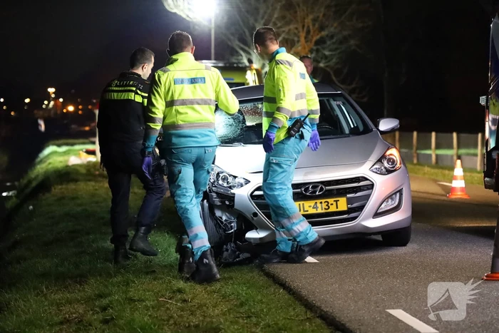 Vrouw overleden na aanrijding met auto