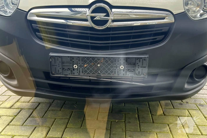 Fietser gewond bij aanrijding met bestelwagen