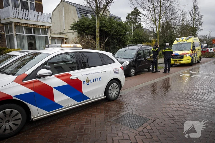 Fietser gewond door passerende auto
