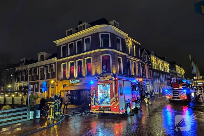 Veel rook bij brand in cafe