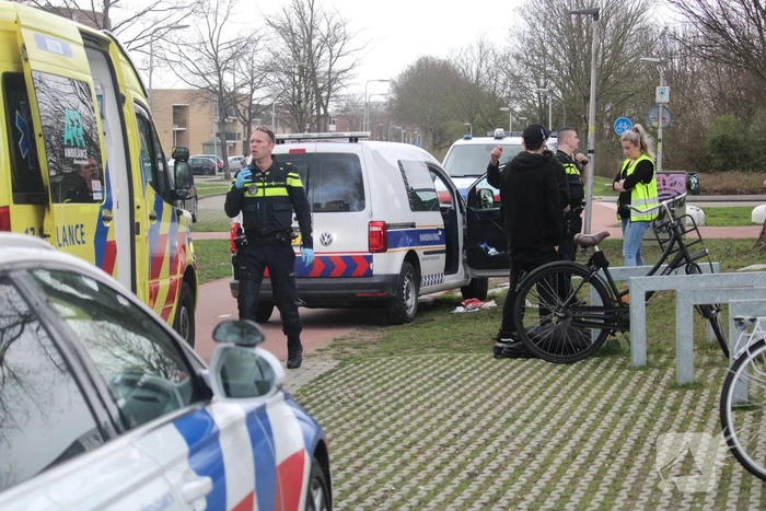 Politie trekt vuurwapen bij aanhoudingen na steekpartij