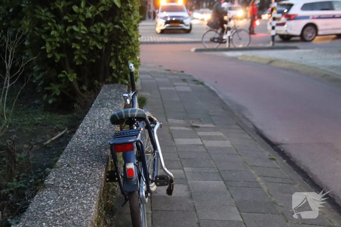 Fietser gewond bij botsing met auto