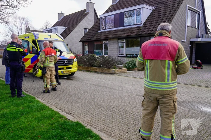 Bewoner ademt rook in bij brand in meterkast