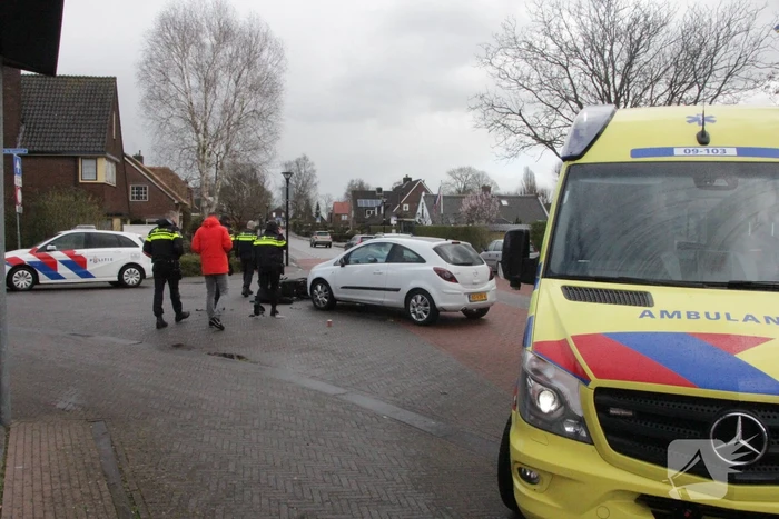 Scooterrijder gewond bij harde botsing met auto