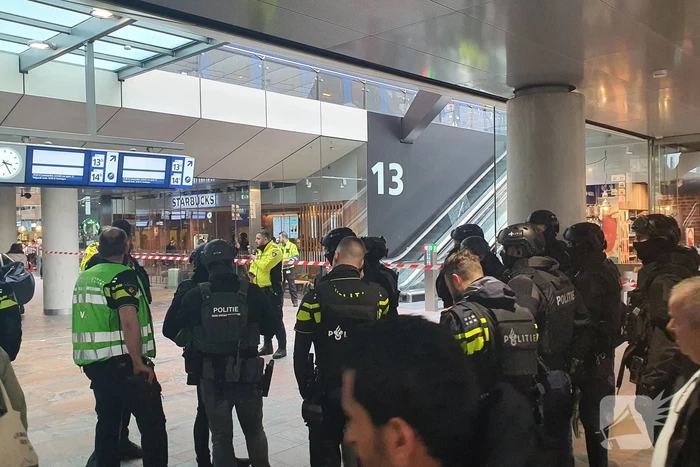 Massale inzet politie vanwege mogelijk vuurwapen