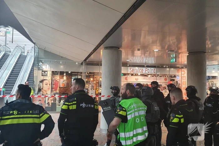 Massale inzet politie vanwege mogelijk vuurwapen