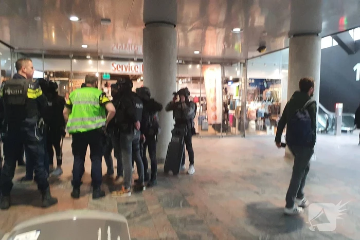 Massale inzet politie vanwege mogelijk vuurwapen