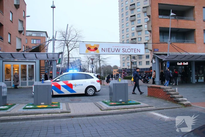 Persoon gewond na steekpartij in supermarkt