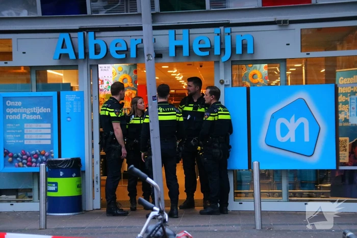 Persoon gewond na steekpartij in supermarkt